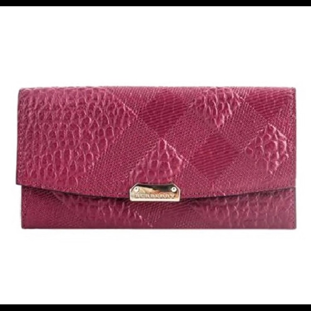 burberry wallet (purple ish)